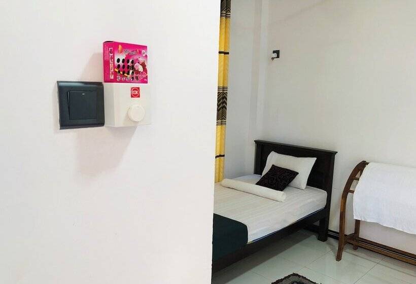 ホテル Thuru Sevana Villa