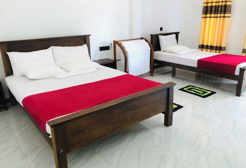ホテル Thuru Sevana Villa