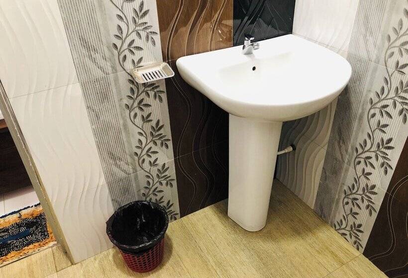 ホテル Thuru Sevana Villa