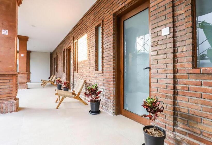 بنسيون Red Studio D   Euro Standard In Canggu Best Area