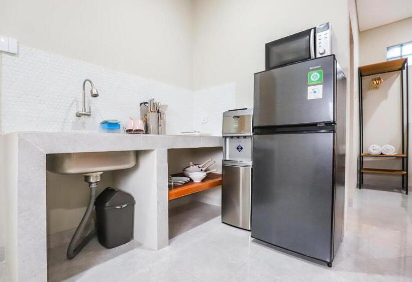 بنسيون Red Studio D   Euro Standard In Canggu Best Area