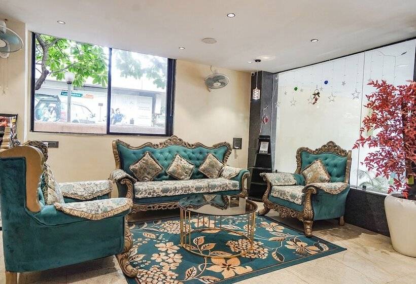 Fabhotel Park Mahindra