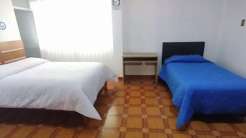 فندق Hostal Perlaschallay