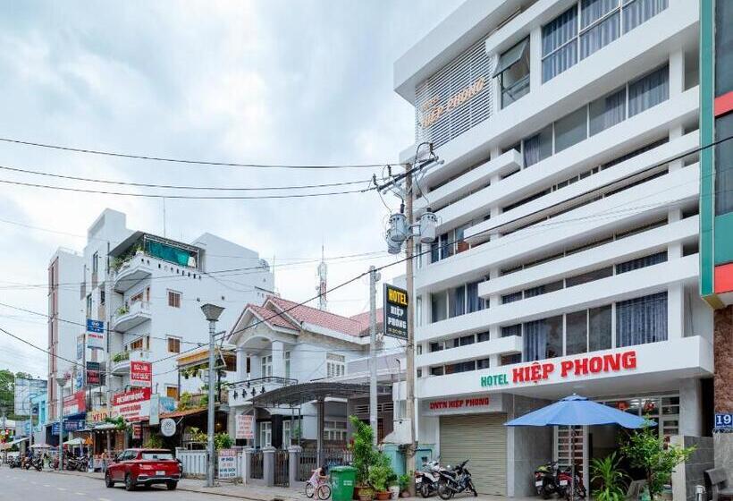 هتل Khách Sạn Hiệp Phong