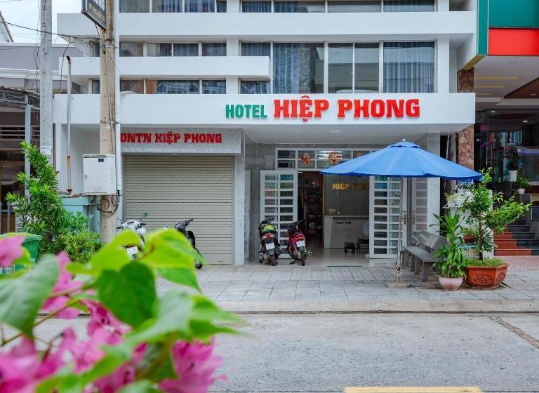 هتل Khách Sạn Hiệp Phong