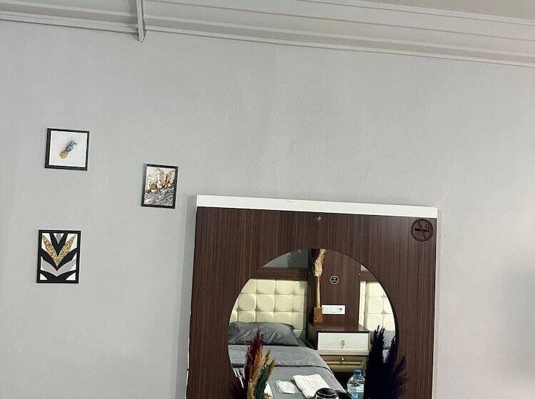 בית מלון כפרי Nigrum