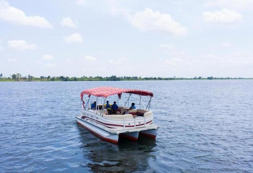 فندق Sogakope Beach Resort & Spa