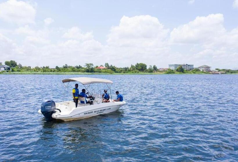 בית מלון כפרי Sogakope Beach Resort & Spa