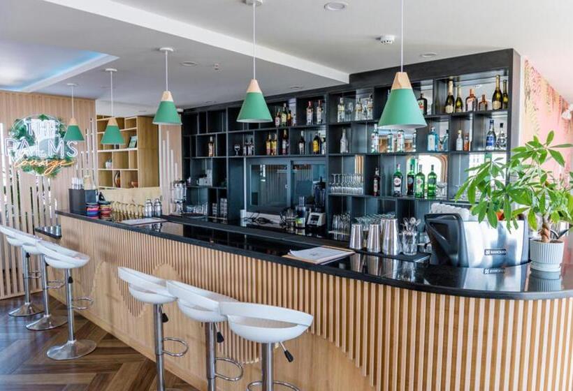 The Palms Hotel By Hmg