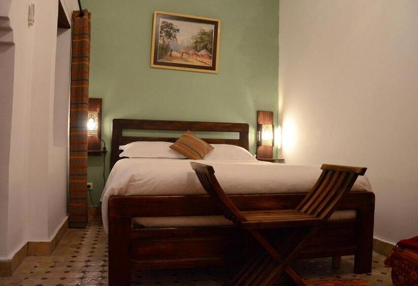 پانسیون Room In Bb   Dar Rehla Bab Remouz