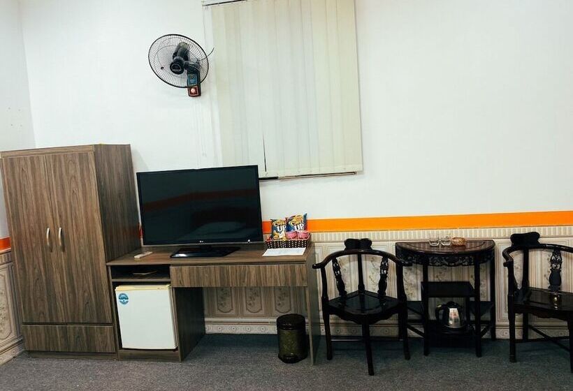 Phạm Gia Hotel Hg By Bay Luxury