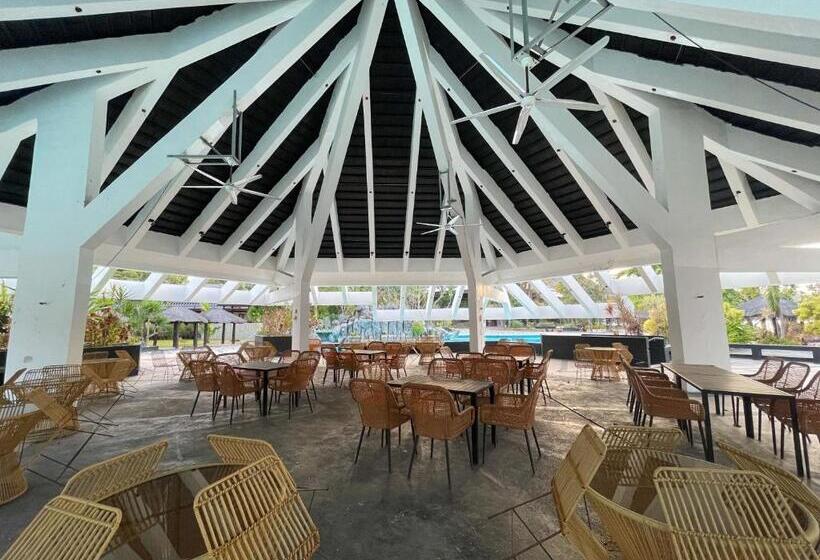 منتجع Villas At Caza Del Mar