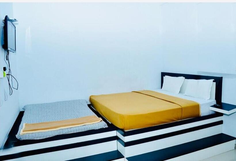 فندق Kunnathoor Red Castle Vagamon