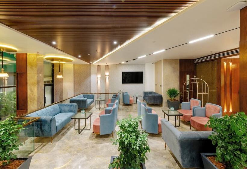 Отель Signature