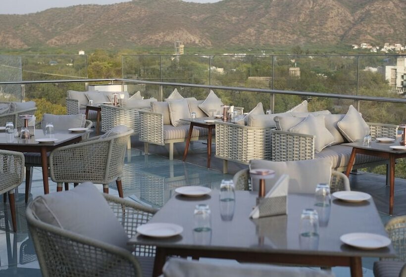 Отель Signature