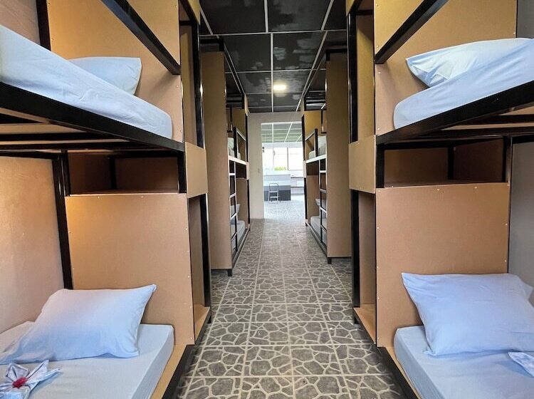 Asha Hostel