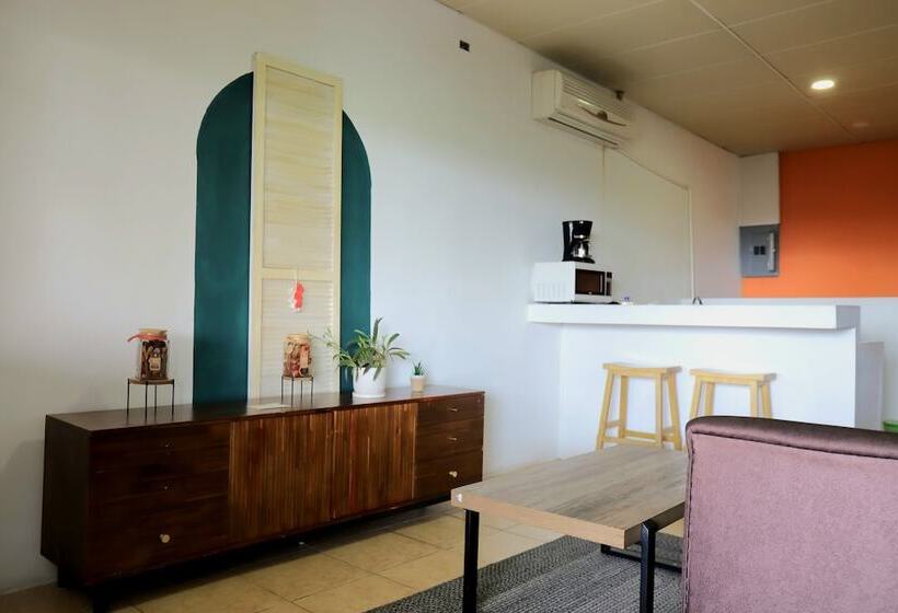 Asha Hostel