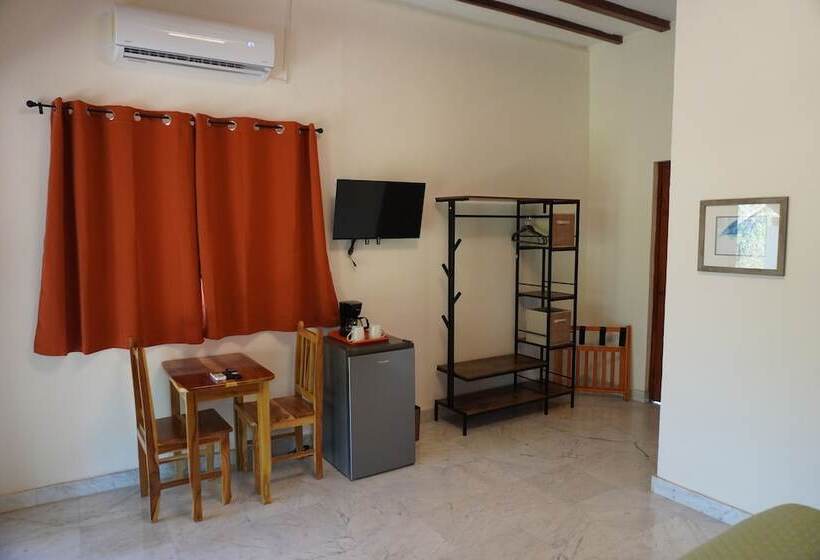 צימר Zenquility Inn & Tavern