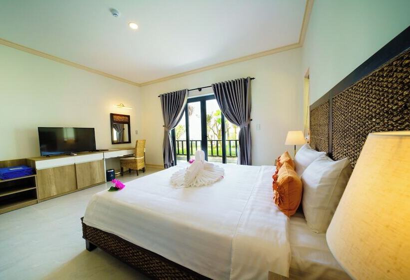 Blooming Lotus Resort