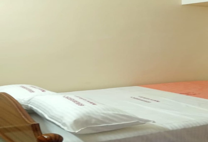 Отель Arumugam Residency Ac