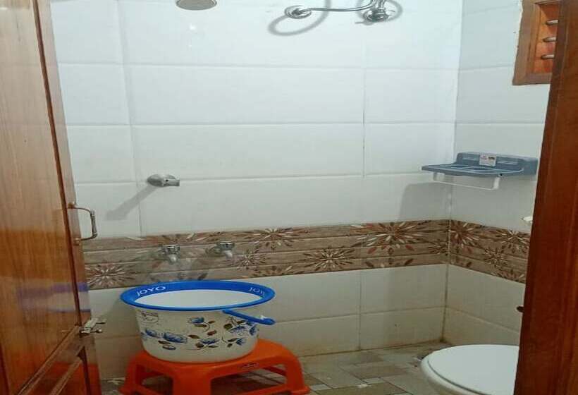 Отель Arumugam Residency Ac