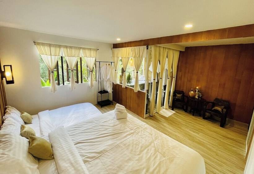 酒店 Monruamsuk Homestay Cafe And Bistro