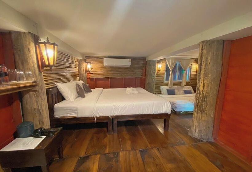 酒店 Monruamsuk Homestay Cafe And Bistro