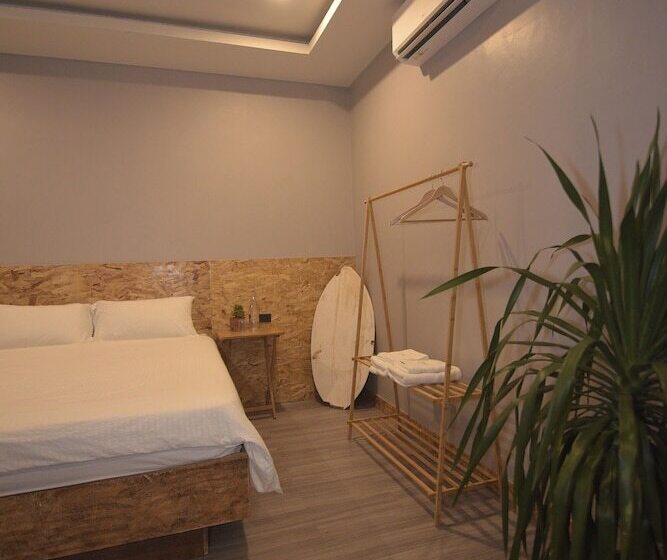 Mosaic Liwliwa Hotel Near Beach