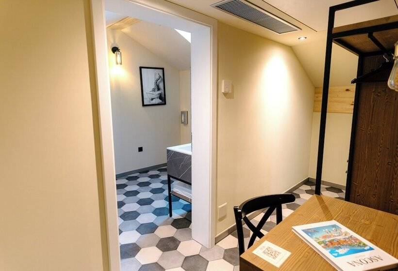 فندق Seven Town House Boutique