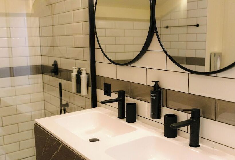 فندق Seven Town House Boutique