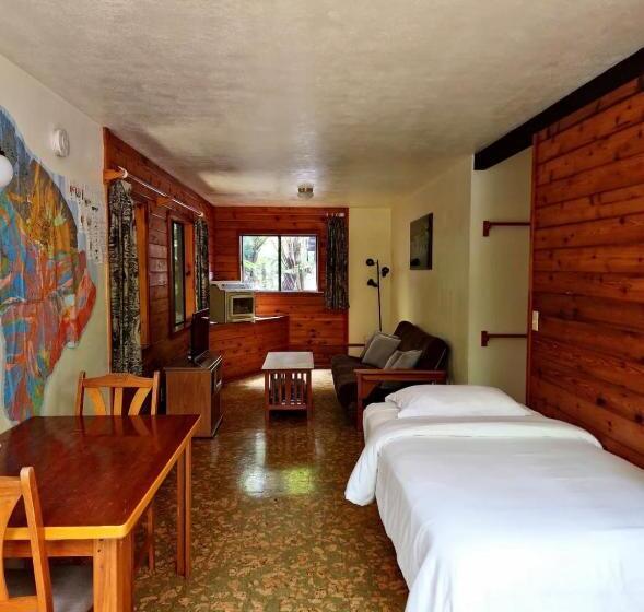 旅馆 The Pacifica Inn