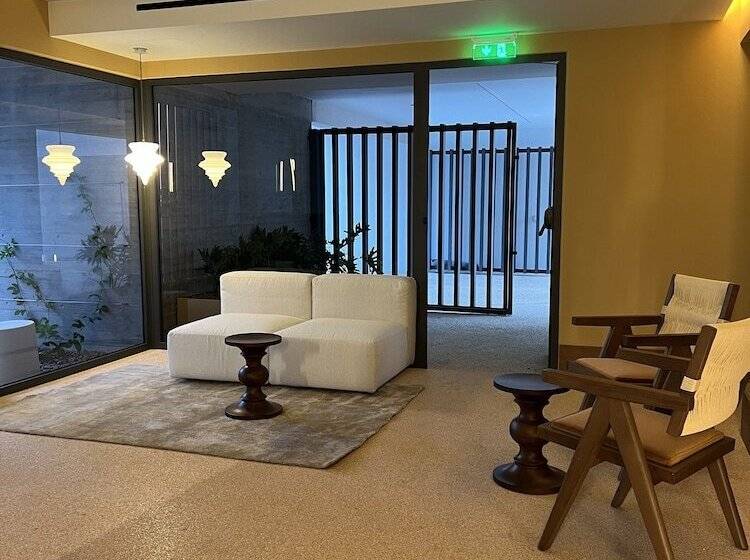 Alinea Market Agora Square