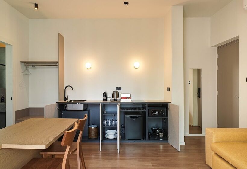 Alinea Market Agora Square