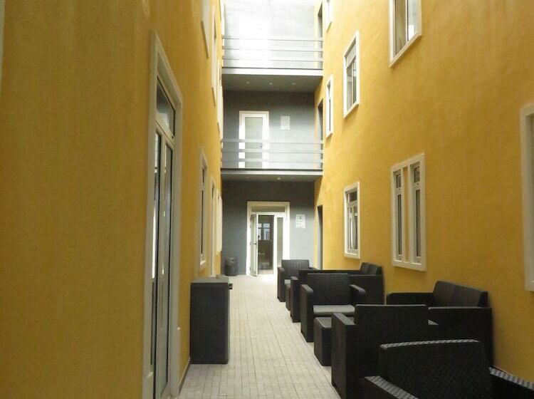 فندق صغير Blue Spot