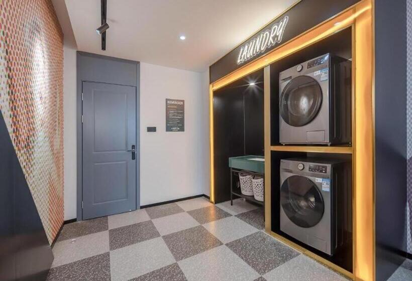 City Comfort Premier Hotel Qinzhou Lingshan Traditional Chinese Medicine Hospital Gymnasium