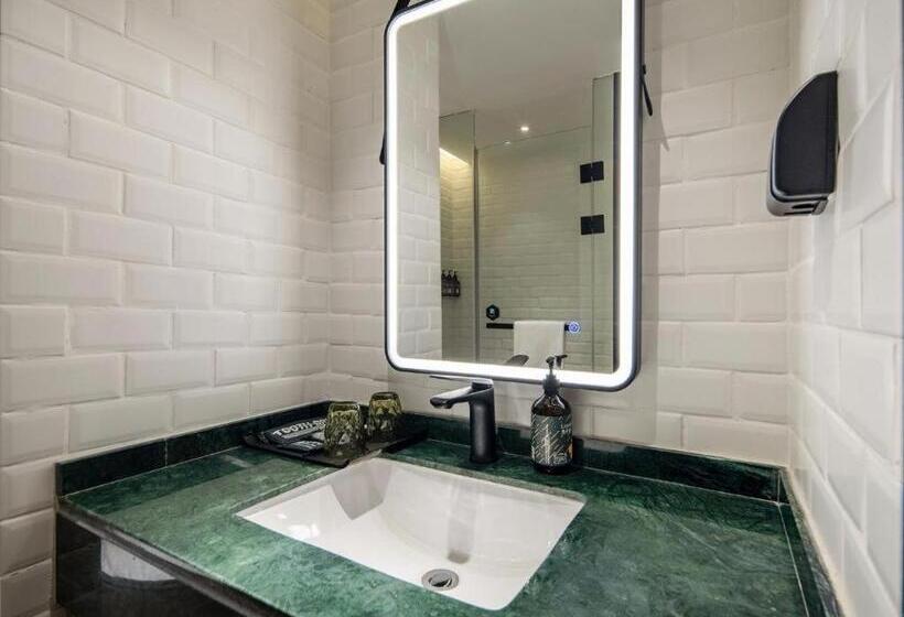 City Comfort Premier Hotel Qinzhou Lingshan Traditional Chinese Medicine Hospital Gymnasium