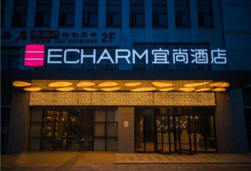 Echarm Hotel Wuhan Changjiang New District Gaoche Metro Station