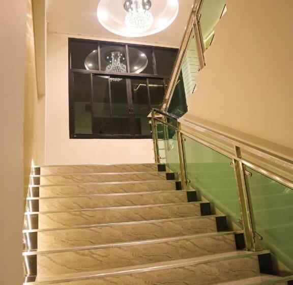 Hotel โรงแรม ไอยรา ริเวอร์ไรน์ นครพนม