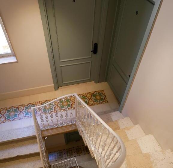 هتل Battery House