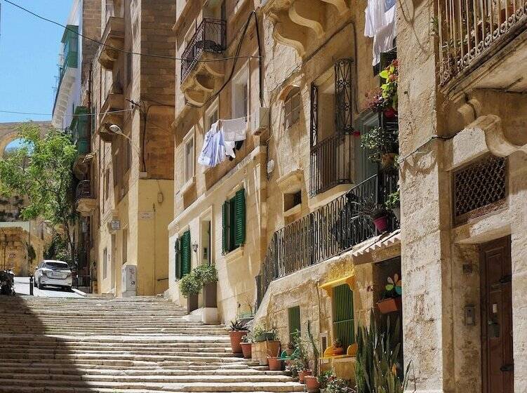 هتل Battery House