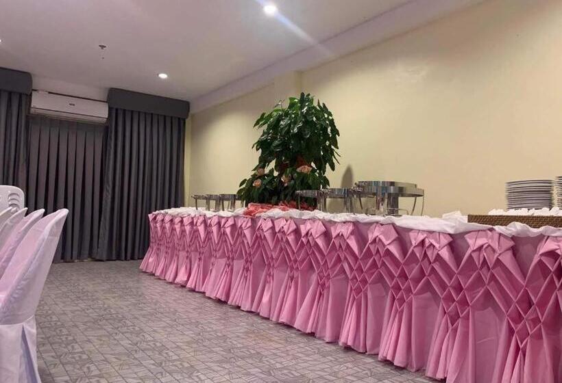 호텔 Camotes Tourist Inn