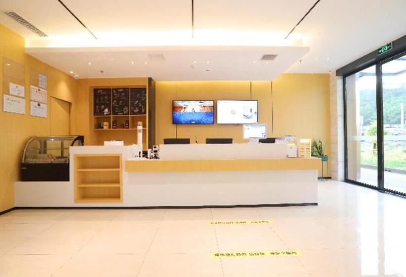 Отель City Comfort Inn Enshi Nver Town