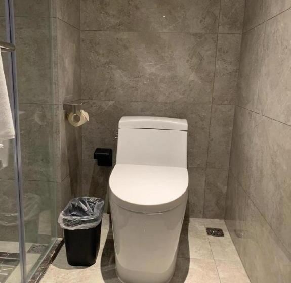 호텔 City Comfort Inn Ezhou Wuyue Plaza