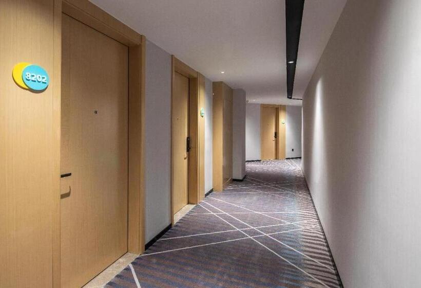 Отель City Comfort Inn Jingjiang Zhongzhou Road Yushuiwan