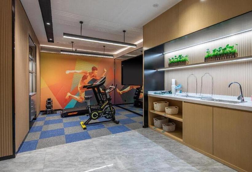 Отель City Comfort Inn Jingjiang Zhongzhou Road Yushuiwan