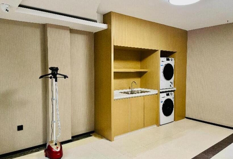 Отель City Comfort Inn Shaoyang Jiangbei Plaza