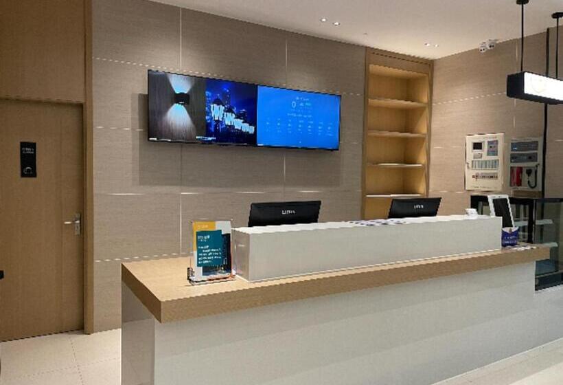 호텔 City Comfort Inn Shaoyang Jiangbei Plaza