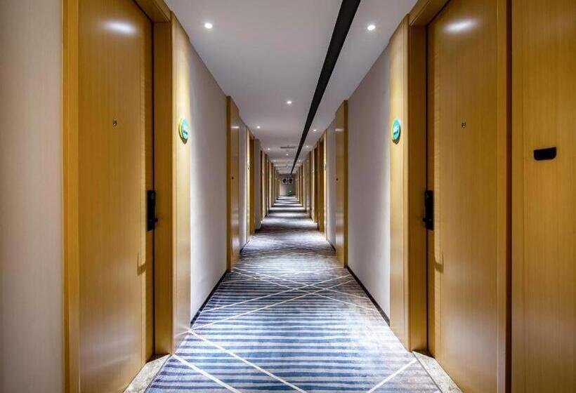 호텔 City Comfort Inn Shiyan Yunyang District Government