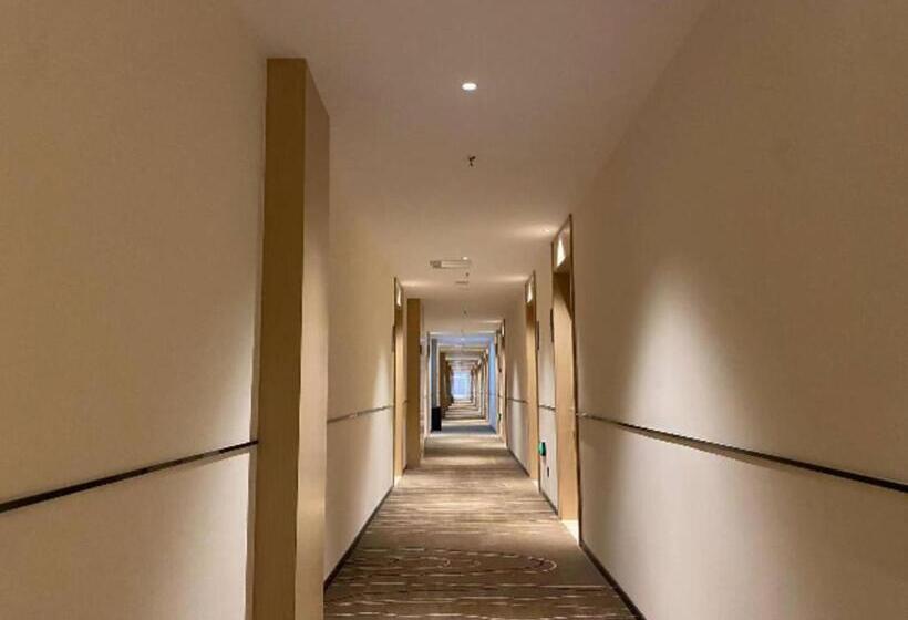 Otel City Comfort Inn Wuhan Yangluo Wanda Plaza