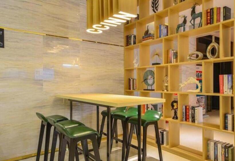 בית מלון כפרי City Comfort Inn Wuhan Yuanlin Road Metro Station